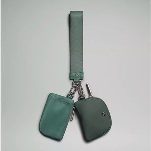 Lululemon Dual Pouch Wristlet (Medium Forest/Dark Forest)